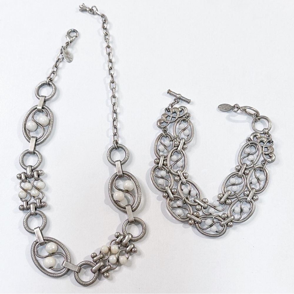 Myka Vancouver Pearl Silver Necklace & Bracelet Set – Freshwater Pearls